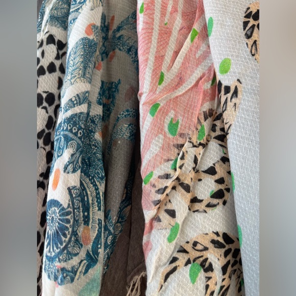 TILO Scarves Cotton/Modal cutie! Delightful neutral pallette with some pop! NEW - Picture 7 of 14